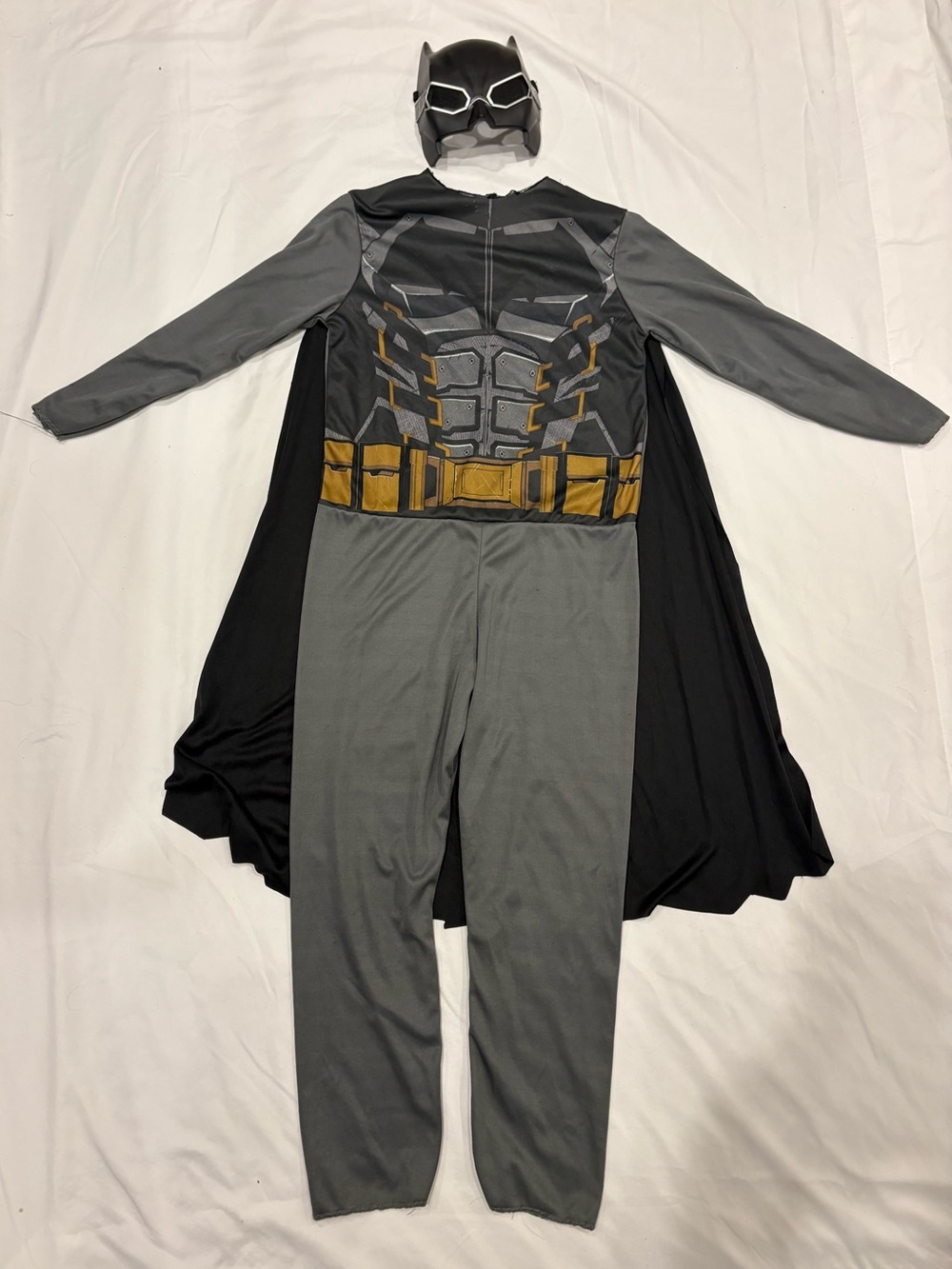 Batman Superhero Costume with Mask. Size Medium kids.